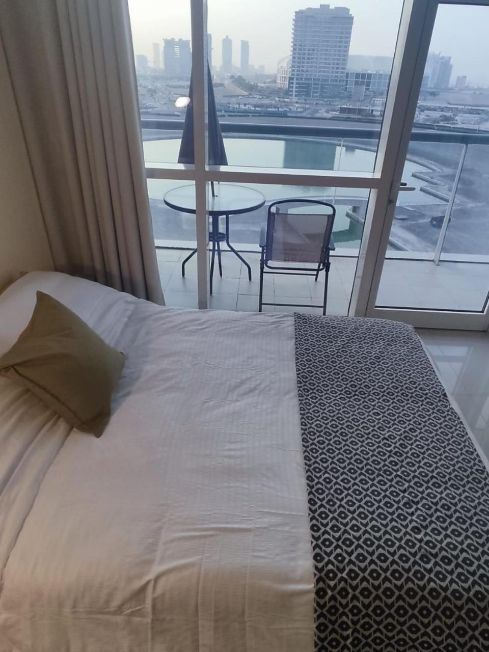 Studio In The Heart Of Sports City -Great View & Amenities! Dubaj Zewnętrze zdjęcie
