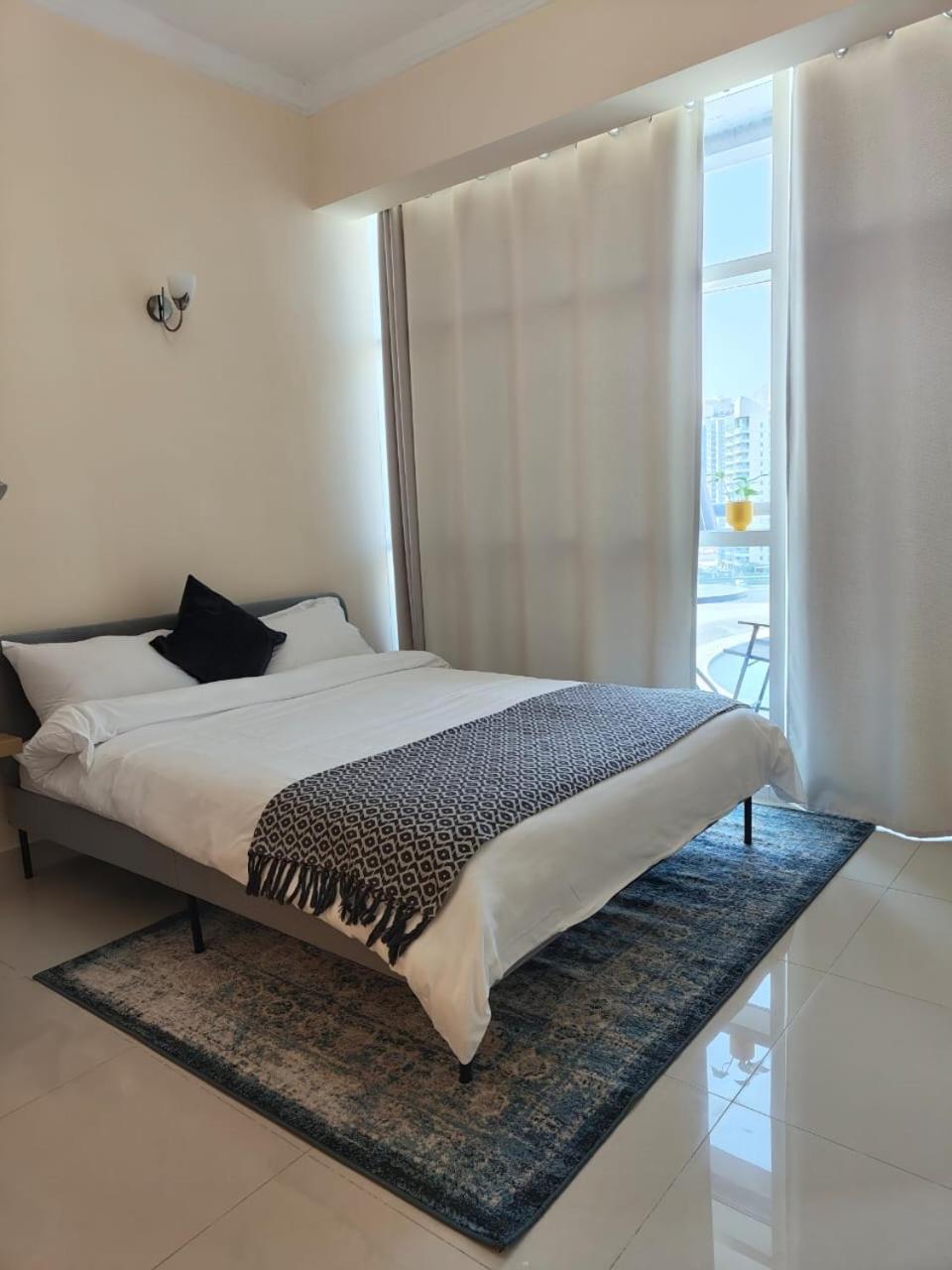 Studio In The Heart Of Sports City -Great View & Amenities! Dubaj Zewnętrze zdjęcie